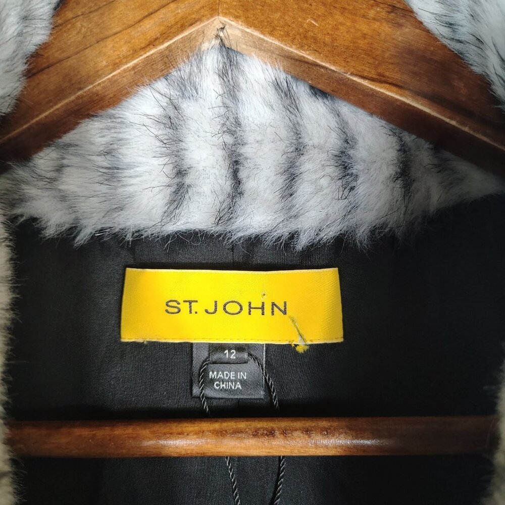 St. John Jacket Women's 12 Black White Striped Faux Fur Lined  Fuzzy Maximalist - Picture 10 of 13